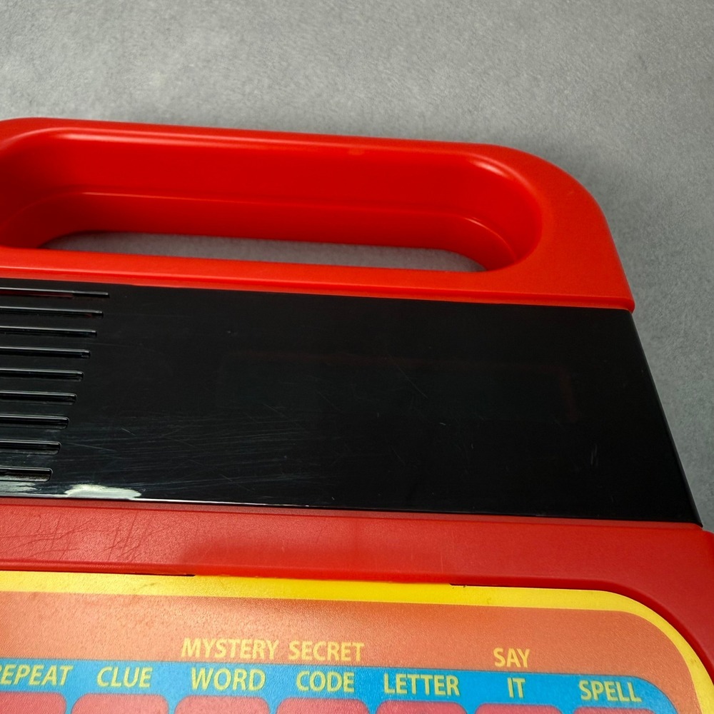 Basic Fun Speak & Spell Electronic Retro Educational Toy Red 03887 - Picture 3 of 4